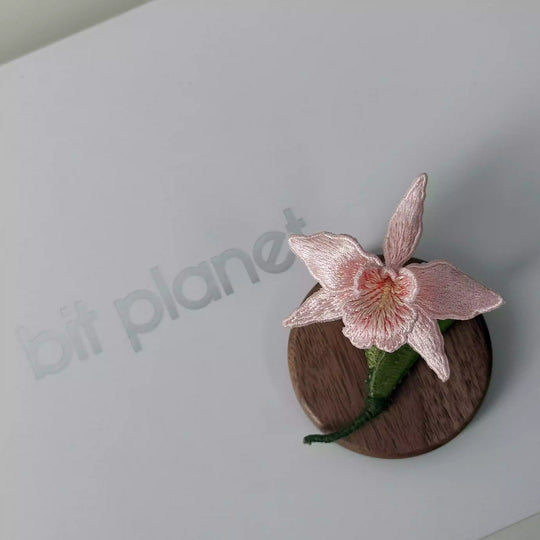 [Bitplanet] Embroidered Plant Fridge Magnets