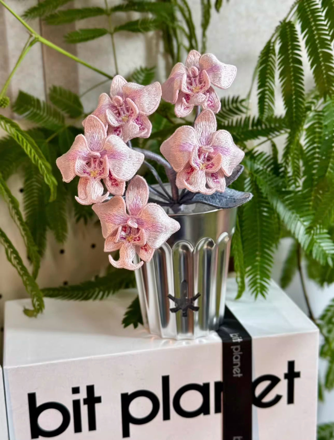 [Bitplanet] Embroidered Aroma Potted Plant