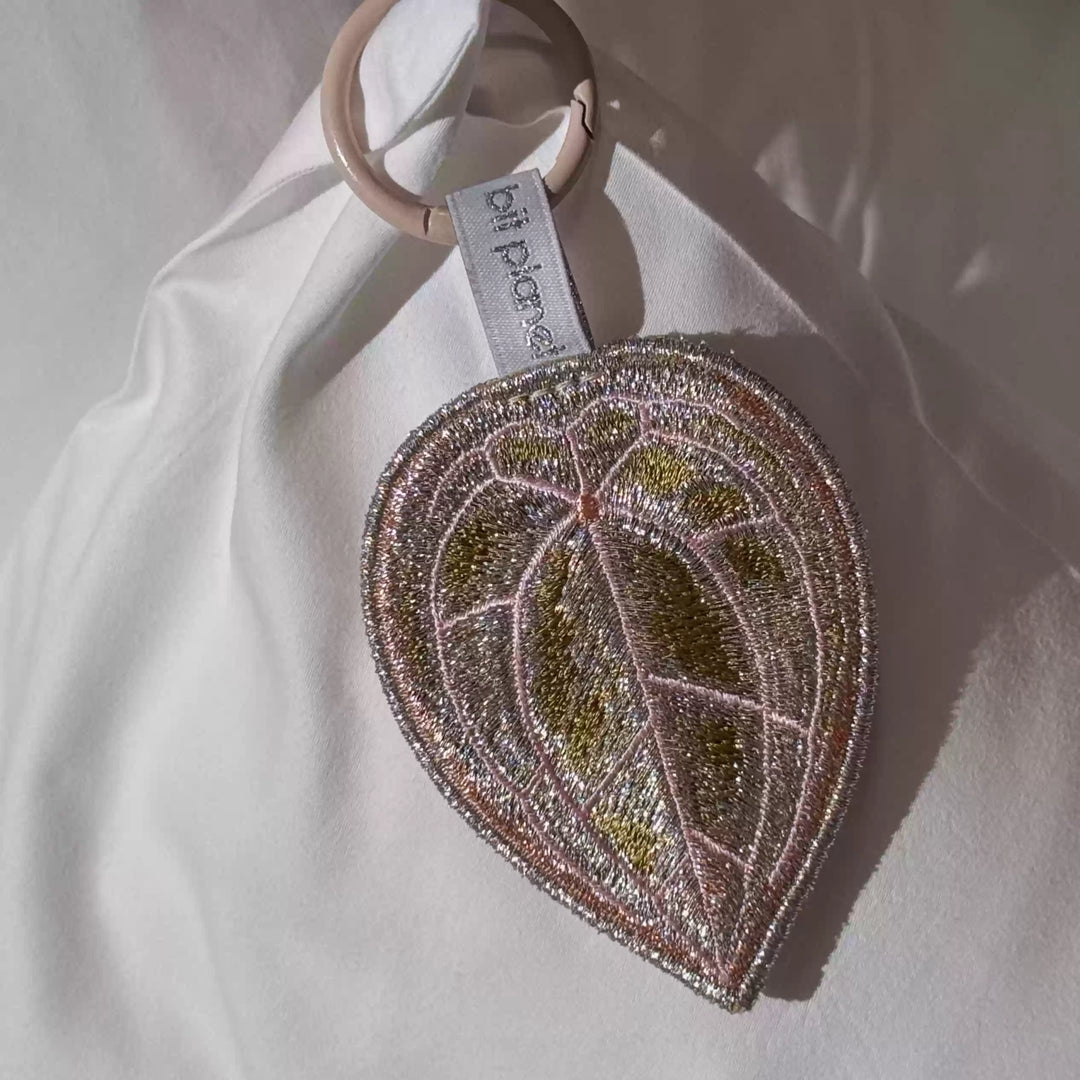 [Bitplanet]Embroidered Leaf Keychains